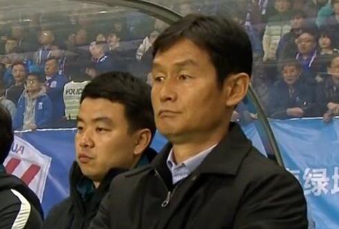 农村寡妇野战视频真实