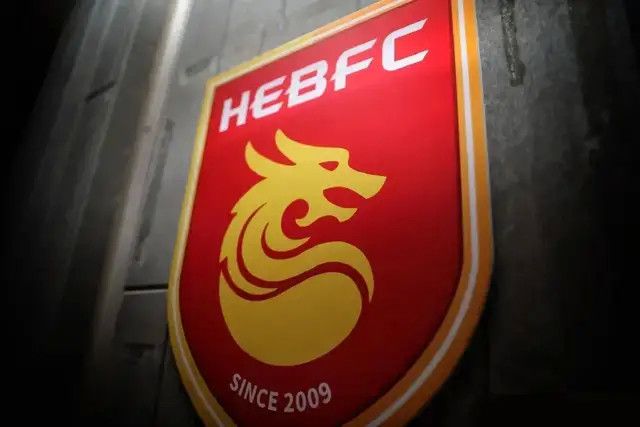 女务员